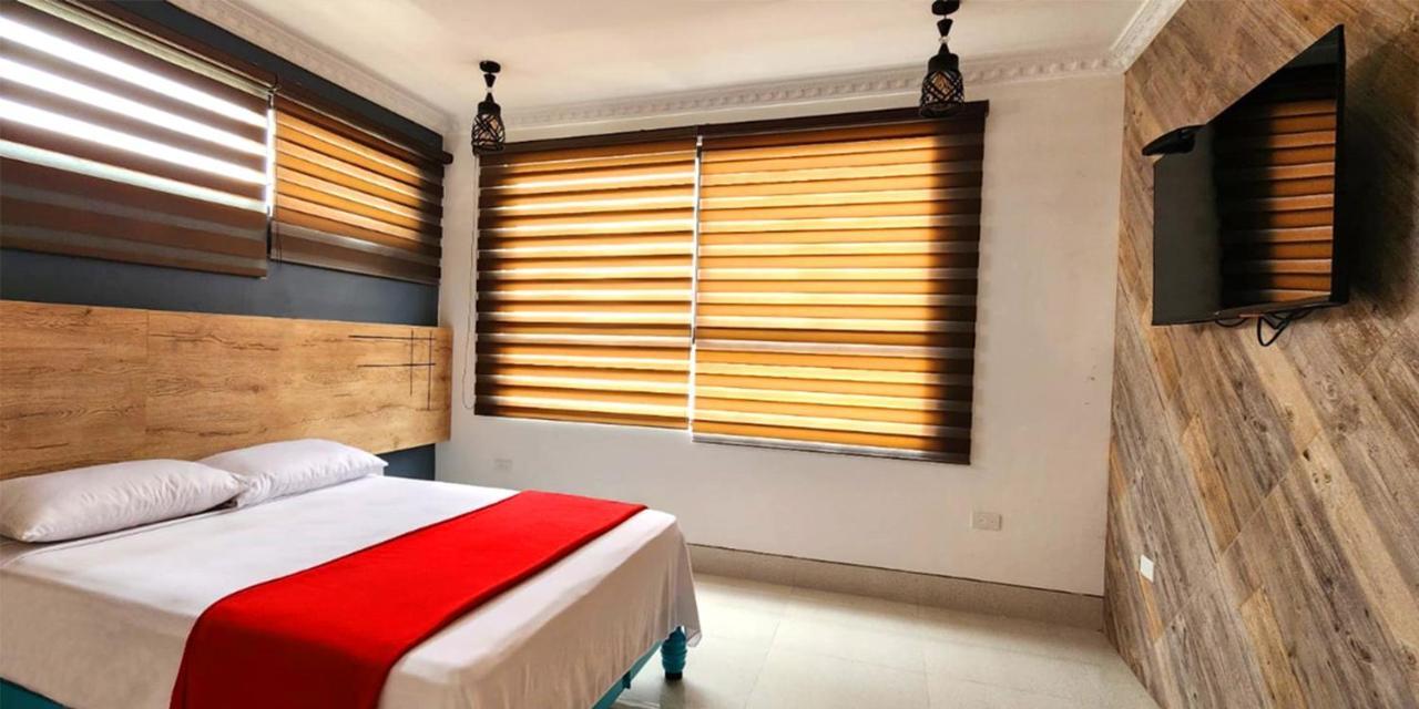 Hotel Murali - Cerca Del Aeropuerto De Guayaquil Ngoại thất bức ảnh