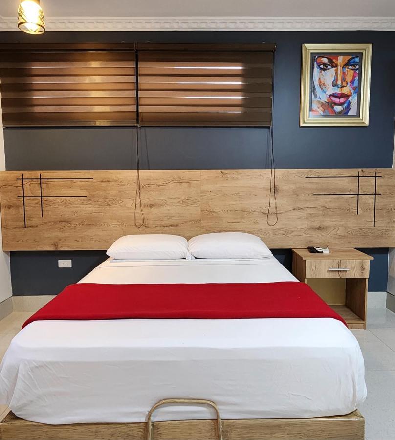 Hotel Murali - Cerca Del Aeropuerto De Guayaquil Ngoại thất bức ảnh