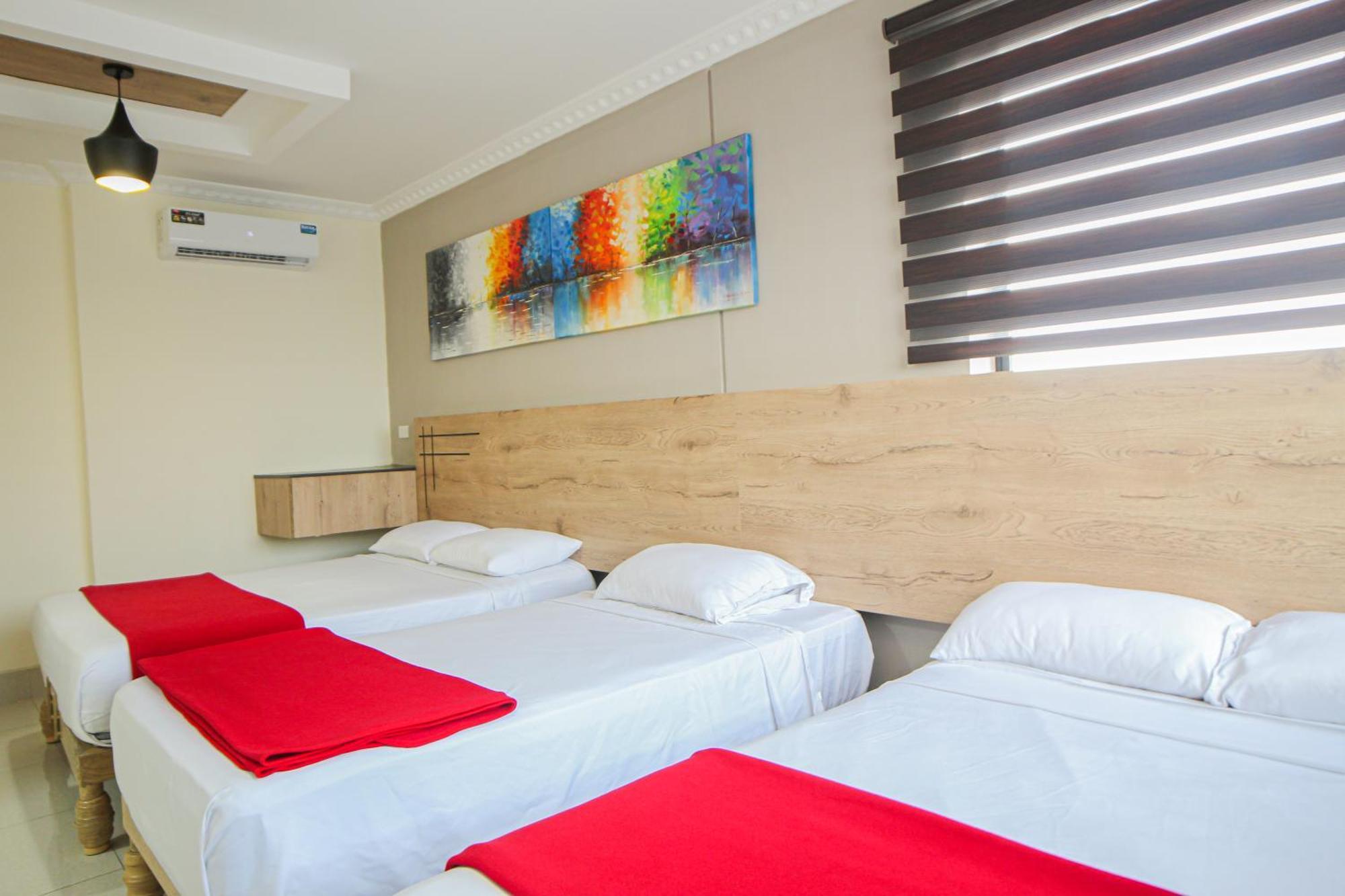 Hotel Murali - Cerca Del Aeropuerto De Guayaquil Ngoại thất bức ảnh