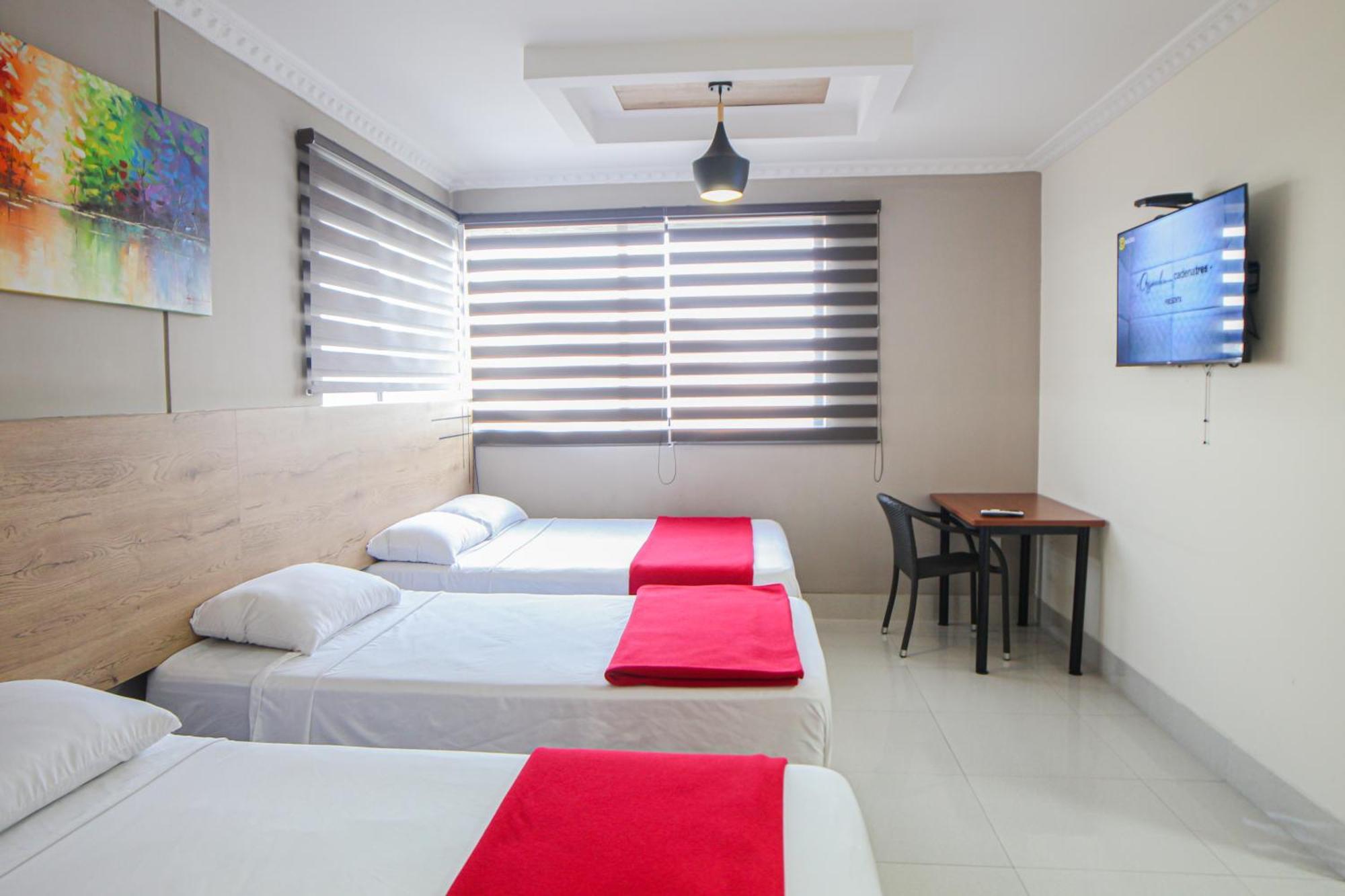 Hotel Murali - Cerca Del Aeropuerto De Guayaquil Ngoại thất bức ảnh