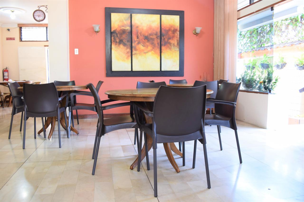 Hotel Murali - Cerca Del Aeropuerto De Guayaquil Ngoại thất bức ảnh