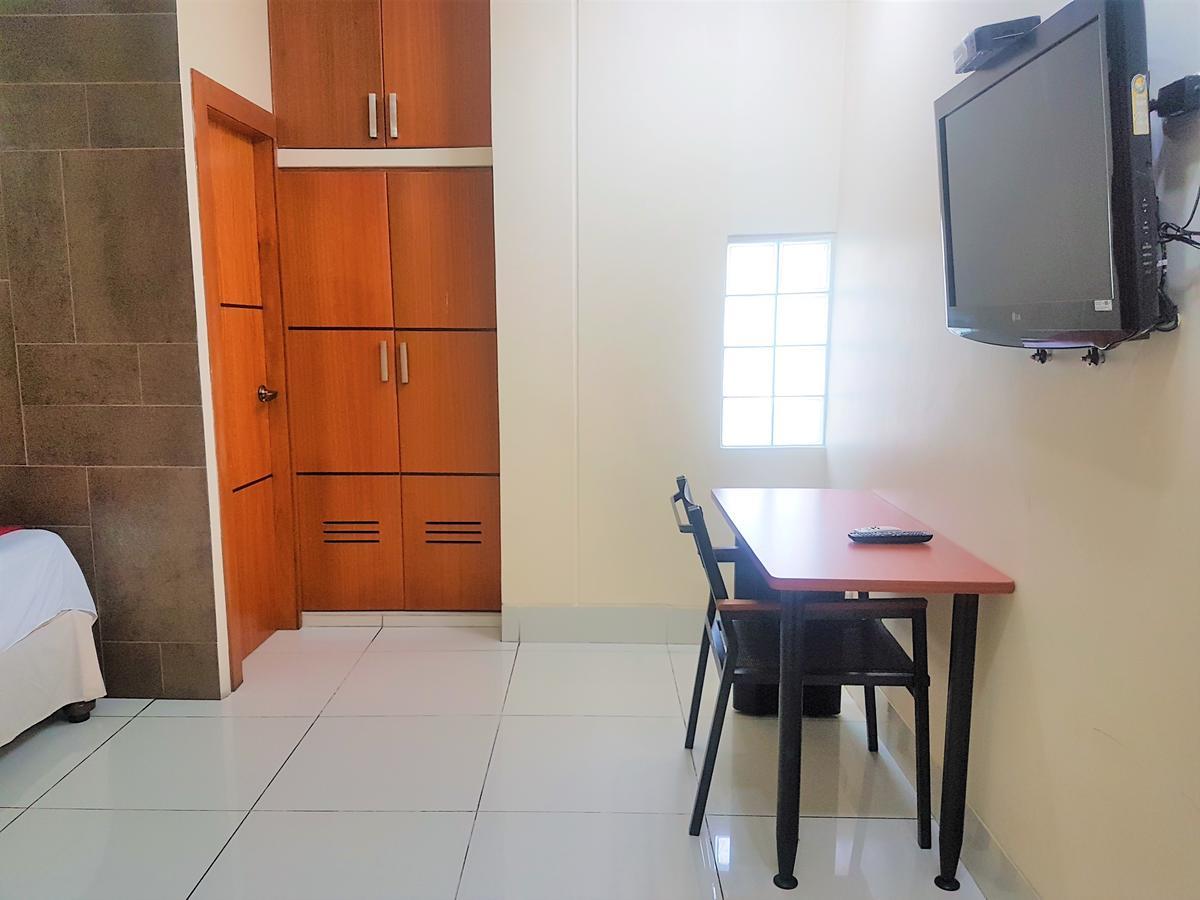 Hotel Murali - Cerca Del Aeropuerto De Guayaquil Ngoại thất bức ảnh