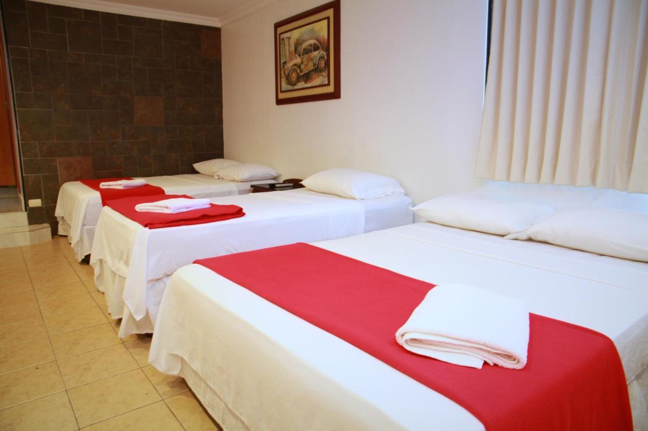 Hotel Murali - Cerca Del Aeropuerto De Guayaquil Ngoại thất bức ảnh
